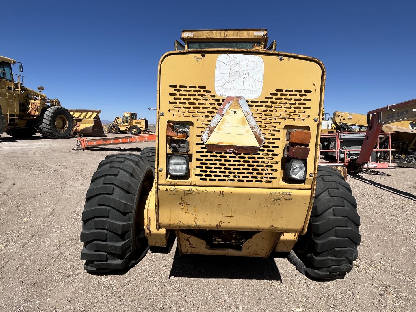 ./imagenes/INVOICE/2019/17644/MOTOCONFORMADORA JOHN DEERE 772BH (9).JPG